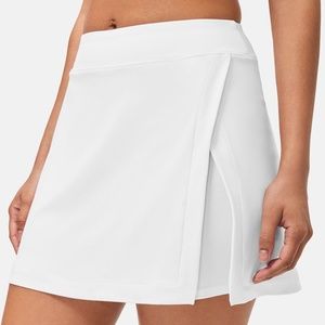 Never Worn White Outdoor Voices Court Skort, 4.5" (size M)